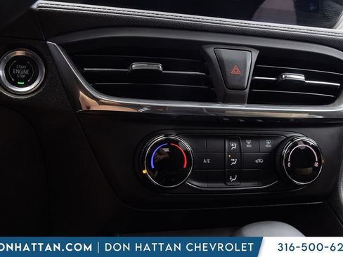 Used 2025 Buick Encore GX Preferred AWD/4WD image 9