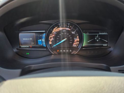 Used 2018 Ford Explorer XLT w/ Equipment Group 201A FWD image 24