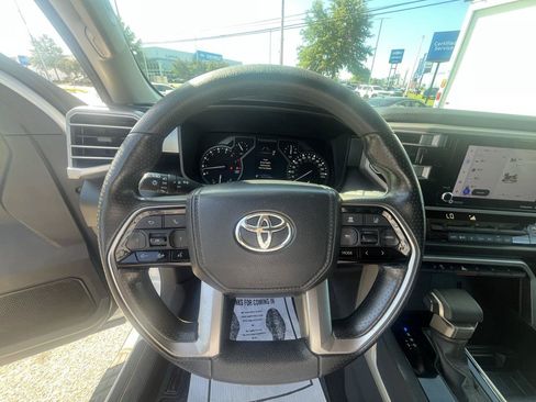 Used 2022 Toyota Tundra SR5 AWD/4WD image 34