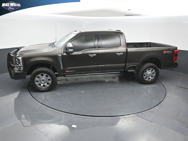 Used 2025 Ford F250 King Ranch w/ Chrome Package AWD/4WD image 12