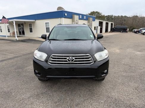 Used 2010 Toyota Highlander SE image 3