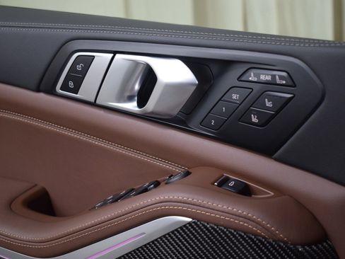 Used 2026 BMW X7 M60i image 39