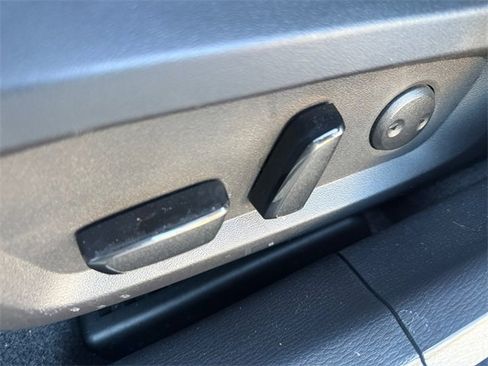 Used 2024 Mitsubishi Outlander SE Black Edition image 12