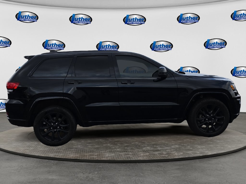 Used 2020 Jeep Grand Cherokee Altitude AWD/4WD image 6