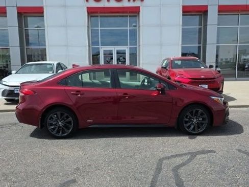 Used 2025 Toyota Corolla SE w/ Convenience Package AWD/4WD image 6