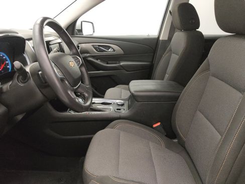Used 2018 Chevrolet Traverse LT image 17
