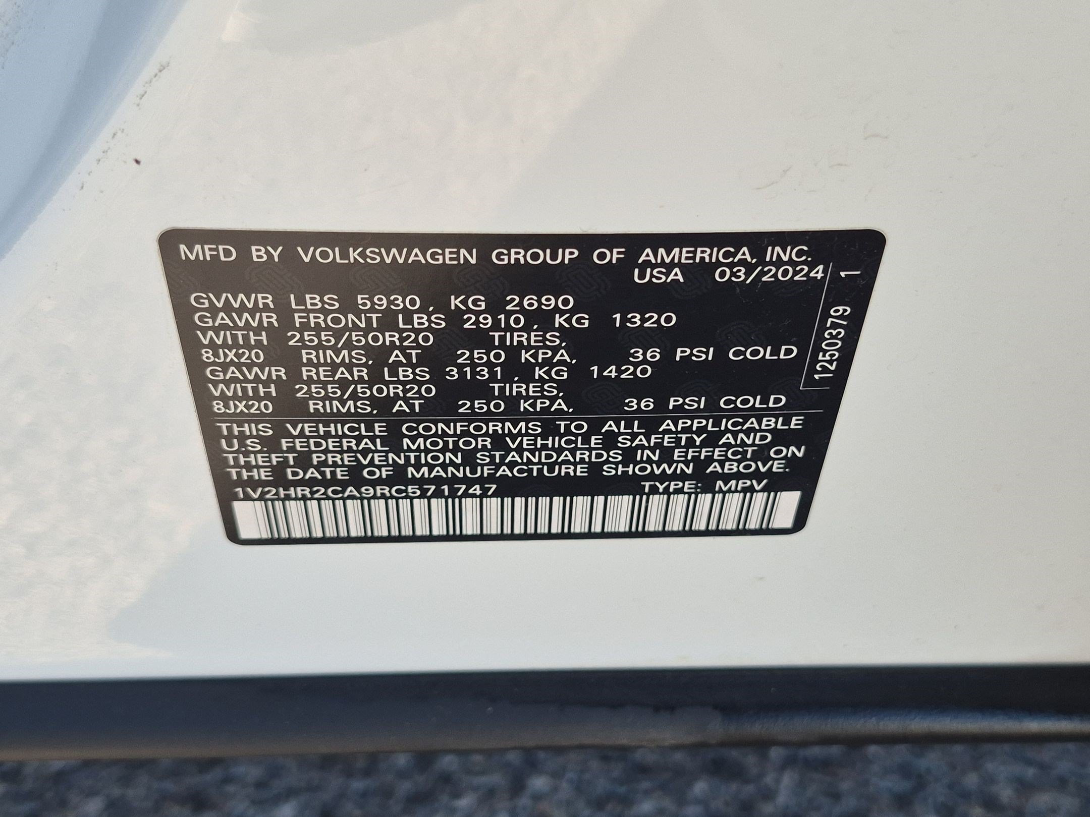 Used 2024 Volkswagen Atlas SE AWD/4WD image 33