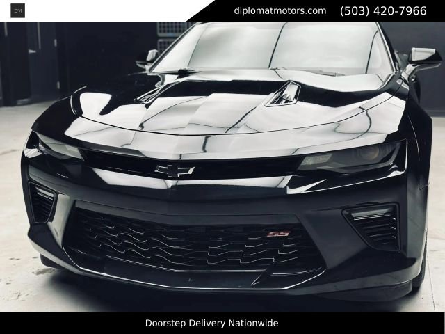 Used 2018 Chevrolet Camaro SS RWD image 14