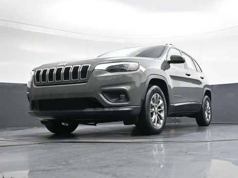 Used 2020 Jeep Cherokee Latitude Plus w/ Comfort/Convenience Group image 42