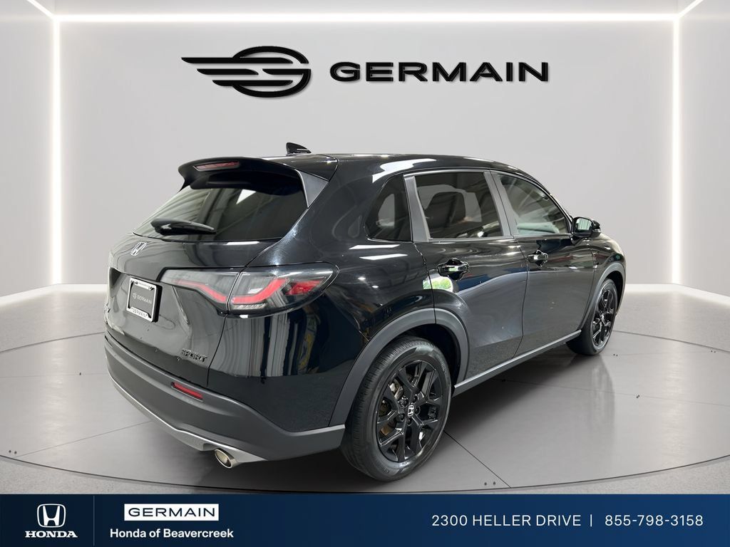 Used 2025 Honda HR-V Sport image 8