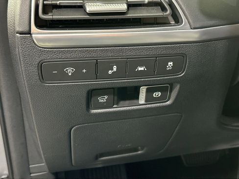 Used 2020 Hyundai Palisade Limited image 18