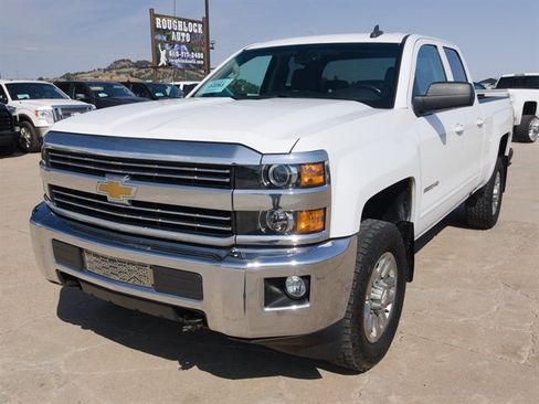 Used 2016 Chevrolet Silverado 2500 LT w/ LT Convenience Package AWD/4WD image 2