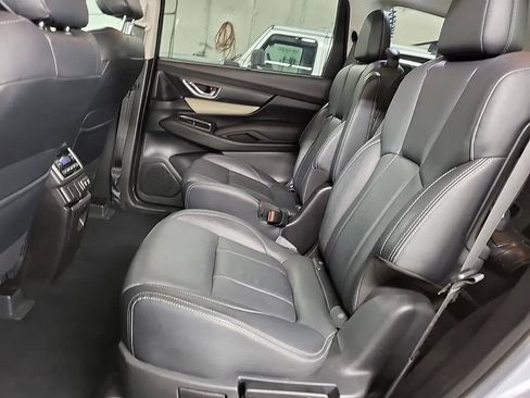 Used 2019 Subaru Ascent Limited w/ Popular Package #4 AWD/4WD image 10