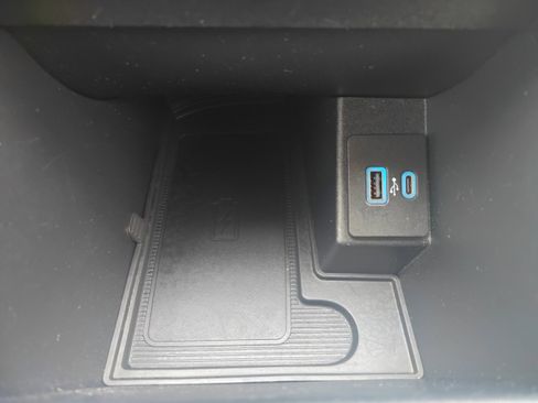 Used 2022 Ford Edge SEL w/ Convenience Package image 18