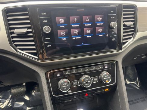 Used 2023 Volkswagen Atlas SE w/ Panoramic Sunroof Package image 60