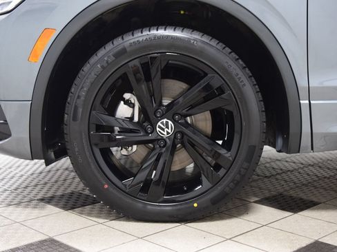 Used 2023 Volkswagen Tiguan SE R-Line AWD/4WD image 26