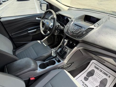 Used 2015 Ford Escape SE FWD image 8