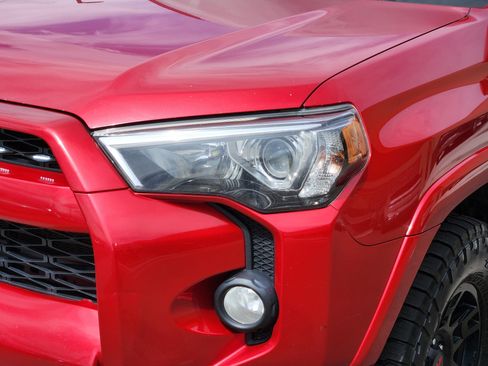 Used 2015 Toyota 4Runner SR5 Premium image 7