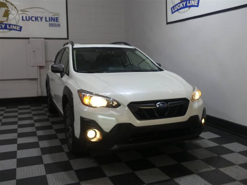 Used 2021 Subaru Crosstrek 2.5i Sport w/ Moonroof Package AWD/4WD image 5