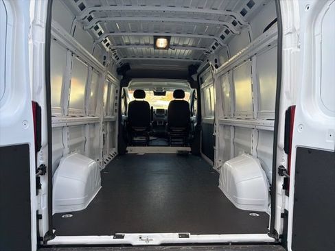 New 2026 RAM ProMaster 2500 w/ Convenience Group FWD image 6