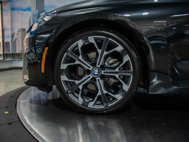 New 2026 BMW 230i xDrive Coupe w/ Convenience Package AWD/4WD image 5