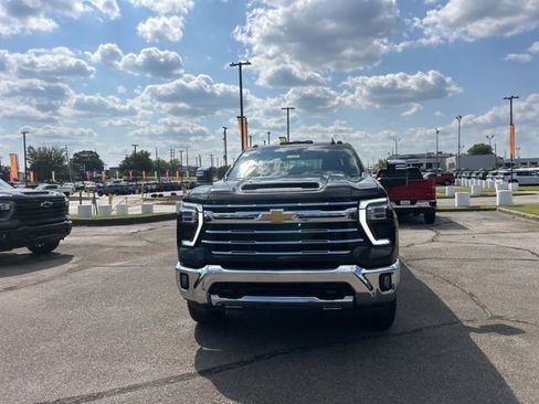 New 2026 Chevrolet Silverado 2500 LTZ image 8