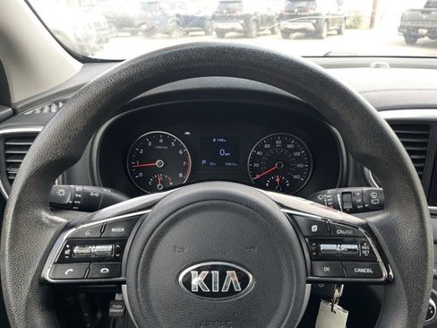 Used 2021 Kia Sportage LX image 11