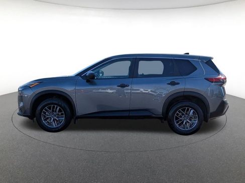 Used 2023 Nissan Rogue S image 8