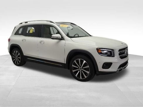 Certified 2021 Mercedes-Benz GLB 250 image 9