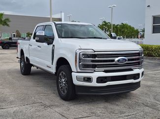 Used 2025 Ford F250 Platinum w/ Platinum Plus Package AWD/4WD video 3