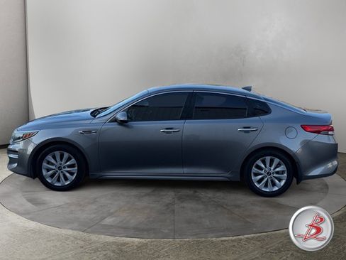 Used 2016 Kia Optima EX image 4