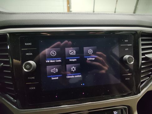 Used 2019 Volkswagen Atlas SEL AWD/4WD image 48