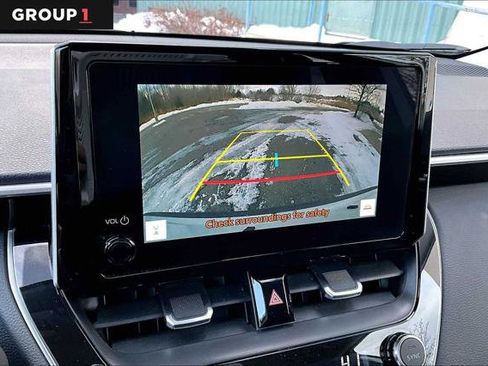 Certified 2025 Toyota Corolla Cross XLE image 29