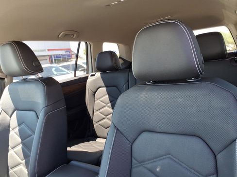 New 2026 Volkswagen Atlas SE image 8