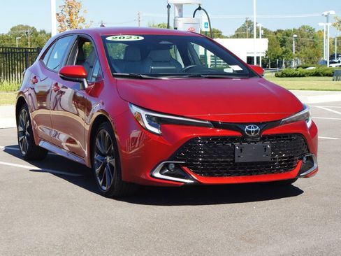 Used 2023 Toyota Corolla XSE image 2