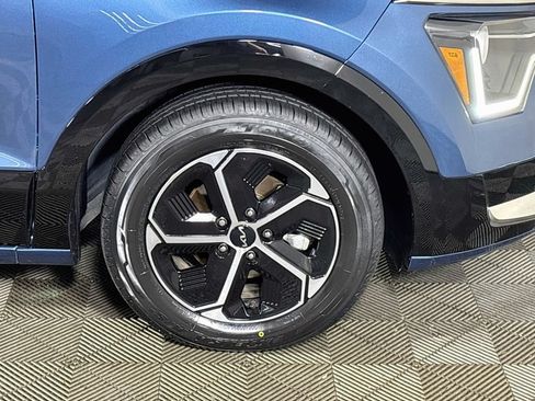 Certified 2023 Kia Niro FWD image 25