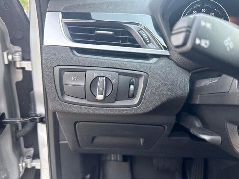 Used 2019 BMW X1 sDrive28i FWD image 18