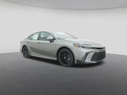 New 2026 Toyota Camry SE image 29