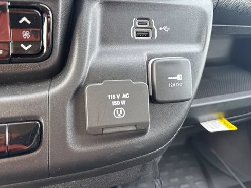 New 2026 RAM ProMaster 3500 w/ Premium Convenience Group FWD image 30
