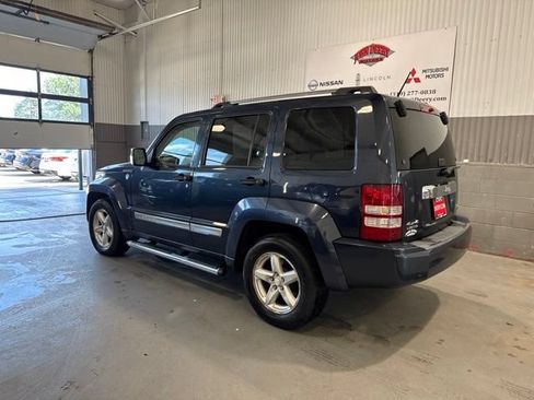 Used 2008 Jeep Liberty Limited w/ Premium Group AWD/4WD image 6