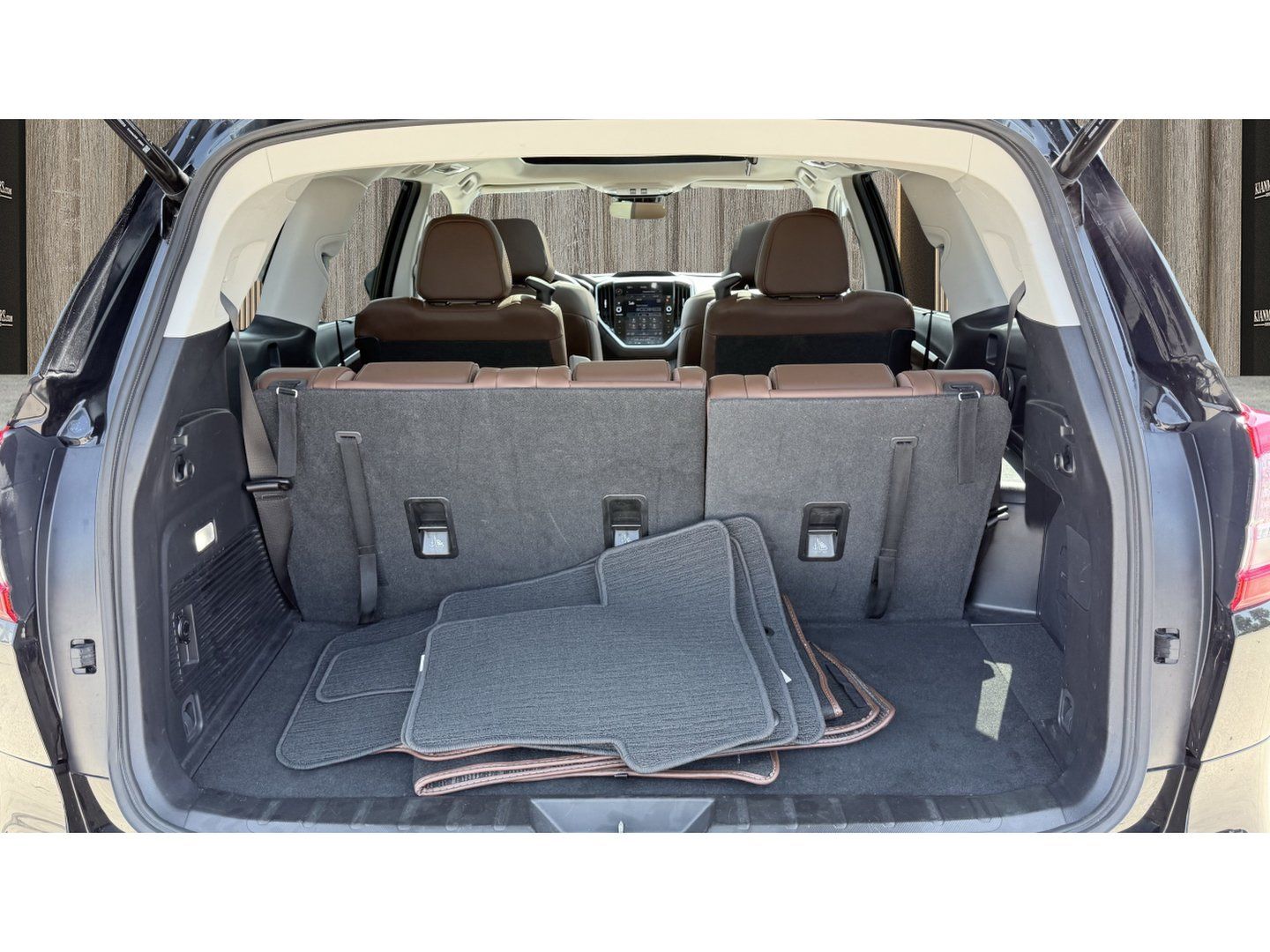 Used 2025 Subaru Ascent Touring AWD/4WD image 4