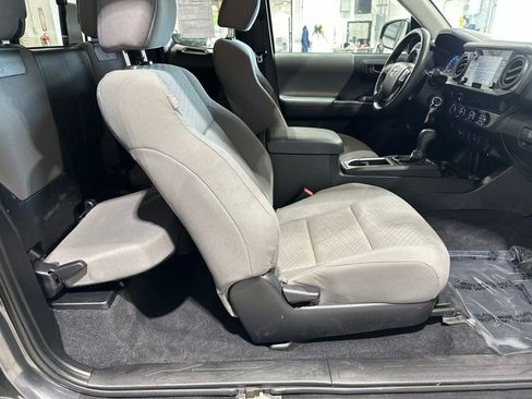 Certified 2021 Toyota Tacoma SR w/ SX Package AWD/4WD image 11