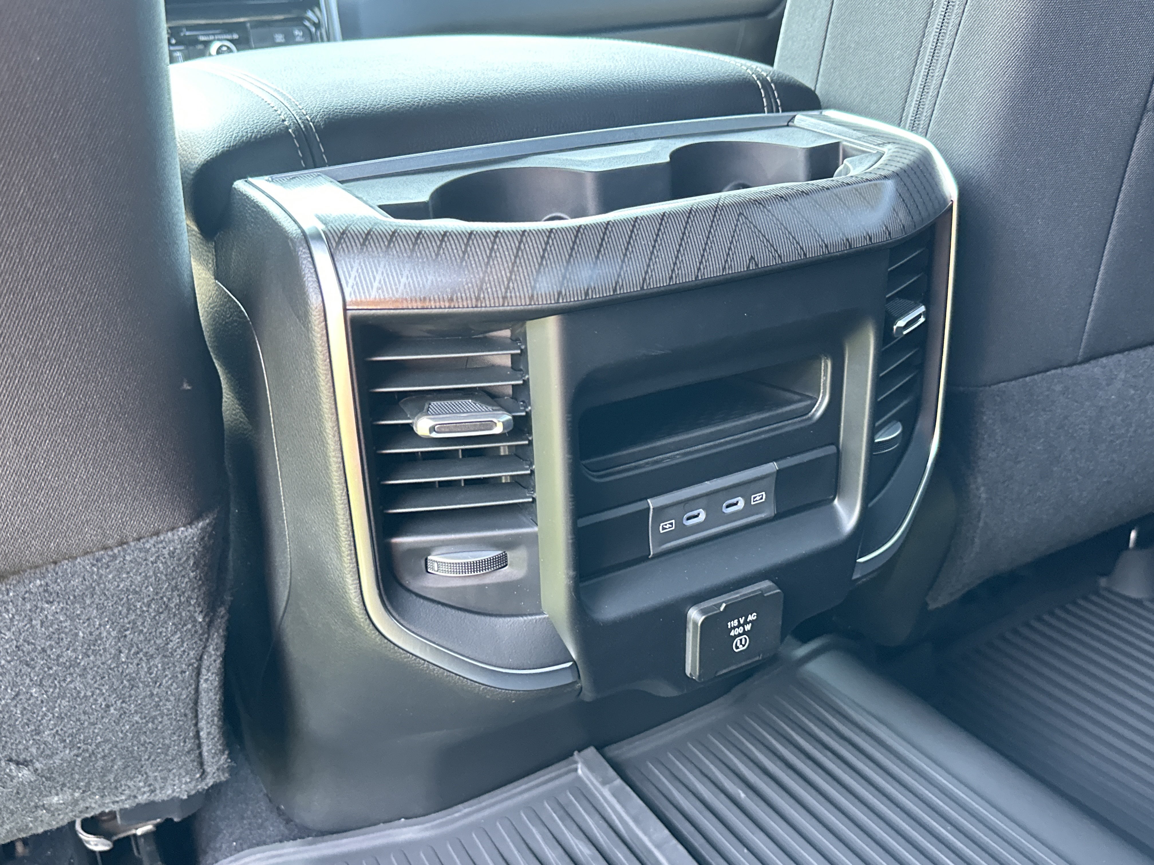 New 2026 RAM 3500 Big Horn AWD/4WD image 30