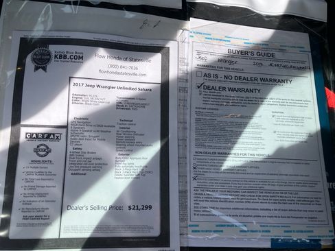 Used 2017 Jeep Wrangler Unlimited Sahara w/ Connectivity Group image 37