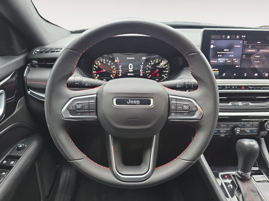 Used 2024 Jeep Compass Trailhawk AWD/4WD image 12