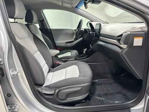 Used 2020 Hyundai Ioniq Blue FWD image 29