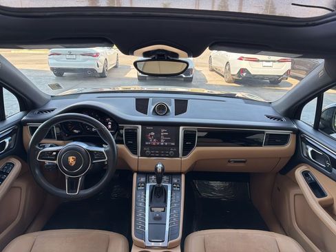 Used 2018 Porsche Macan Sport Edition image 15
