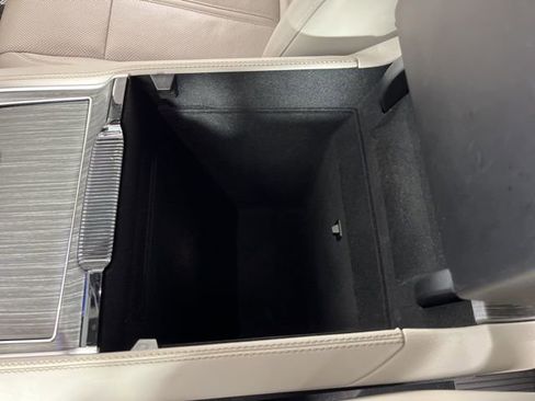 Used 2024 Jeep Wagoneer L Series II w/ Flexible Seating Group image 31