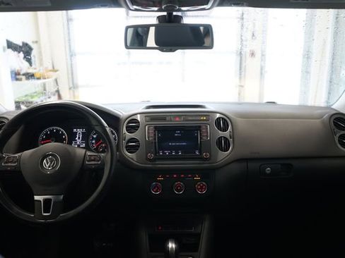Used 2017 Volkswagen Tiguan Wolfsburg Edition image 31