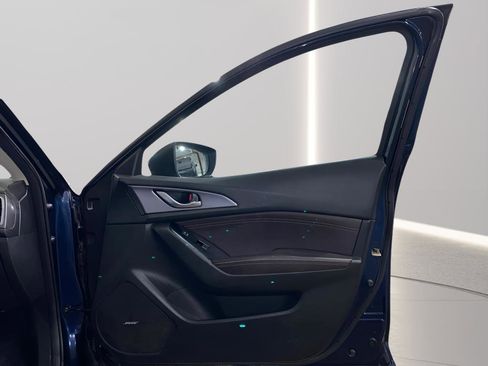 Used 2017 MAZDA MAZDA3 Grand Touring w/ Premium Equipment Package image 11